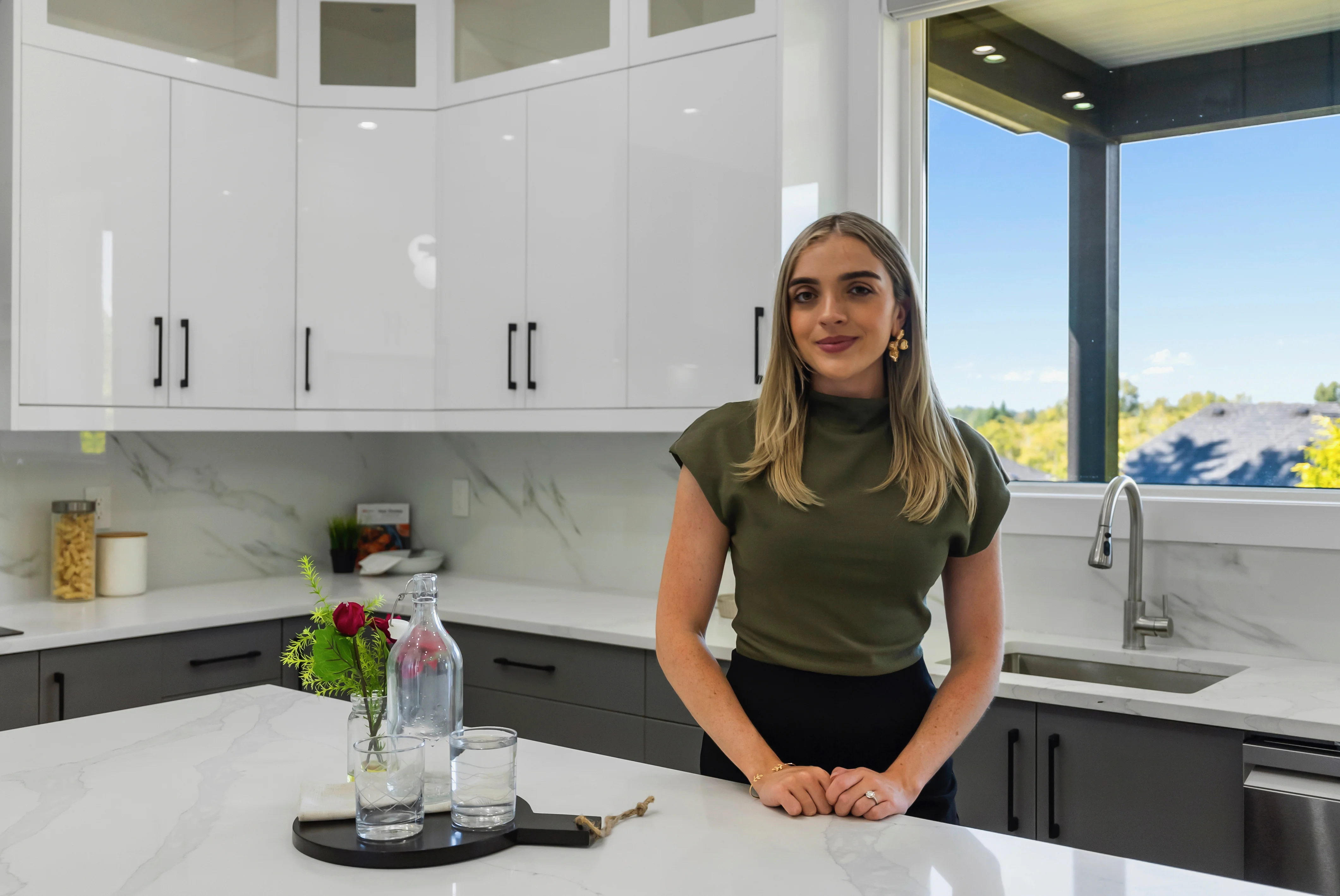 Rose Marie Manno - Luxury Realtor in White Rock and South Surrey